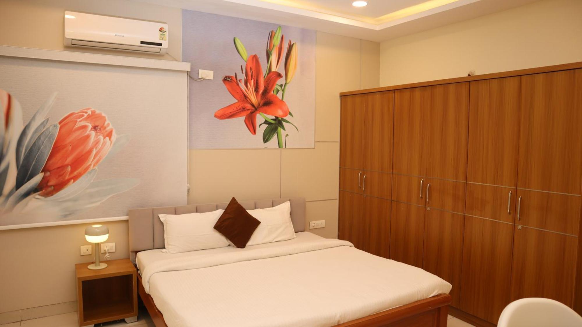Dcasa Apartment Hotel Hyderabad Bagian luar foto