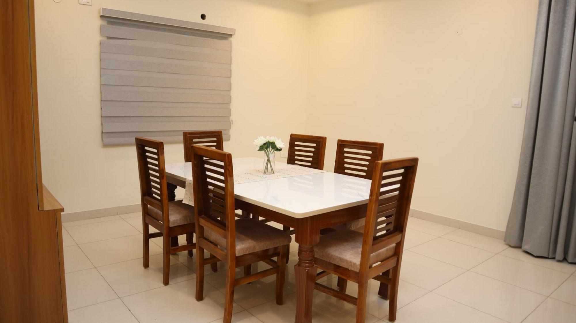 Dcasa Apartment Hotel Hyderabad Bagian luar foto