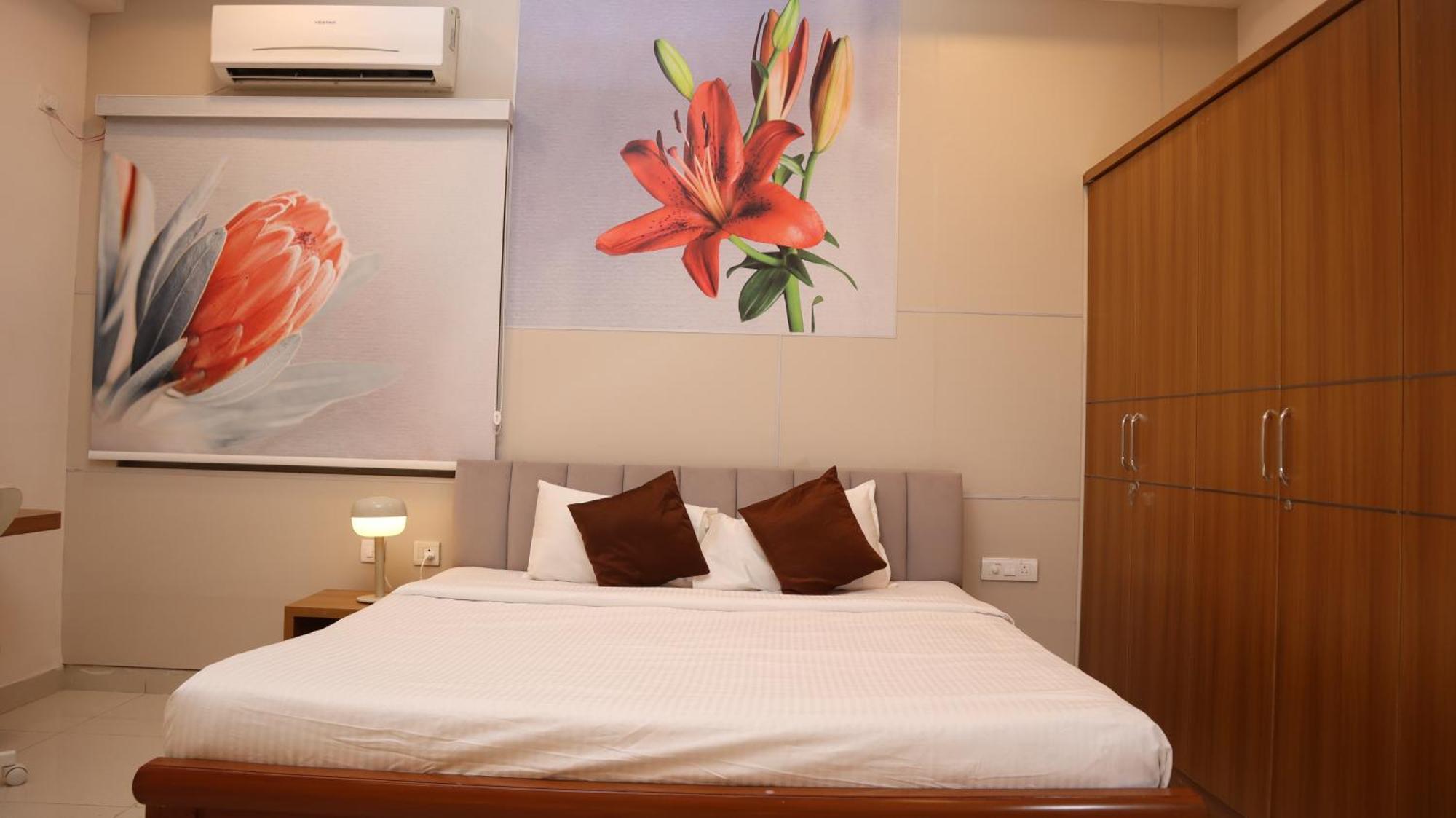 Dcasa Apartment Hotel Hyderabad Bagian luar foto
