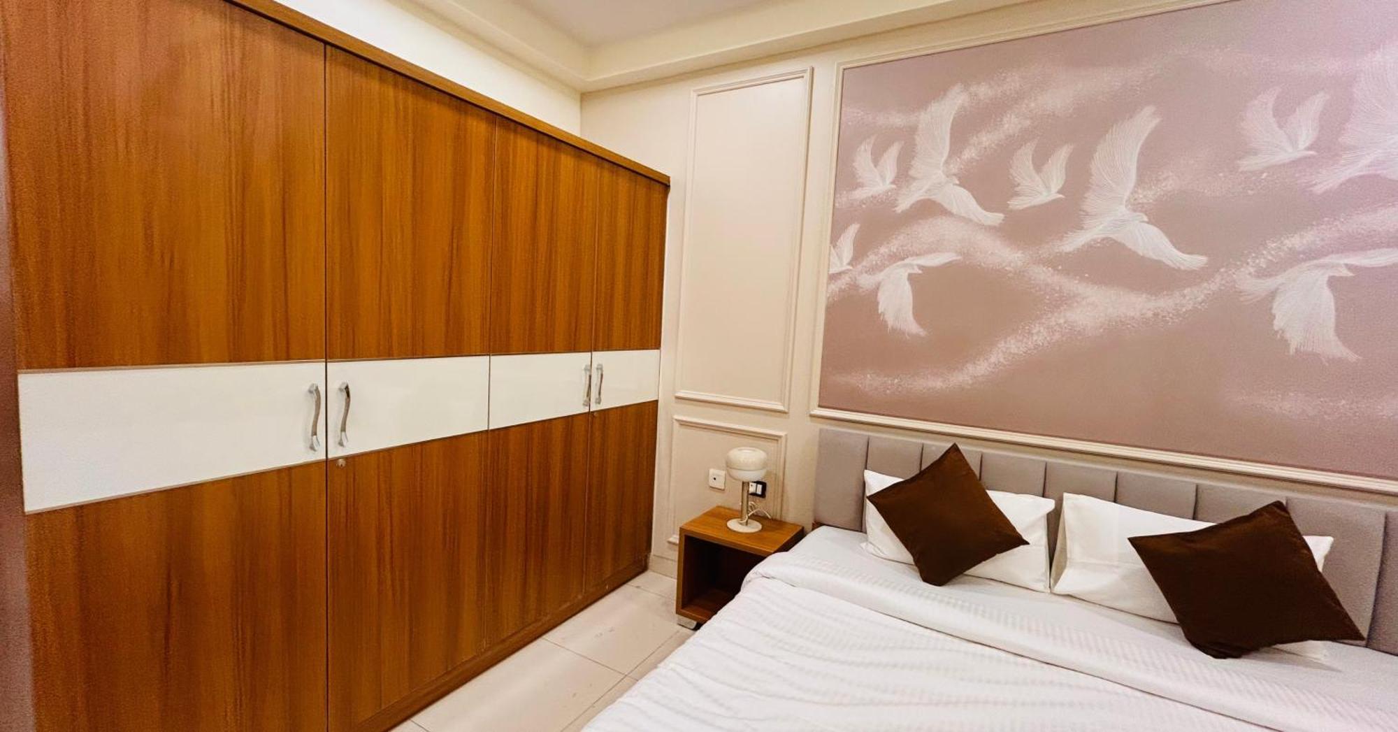 Dcasa Apartment Hotel Hyderabad Bagian luar foto